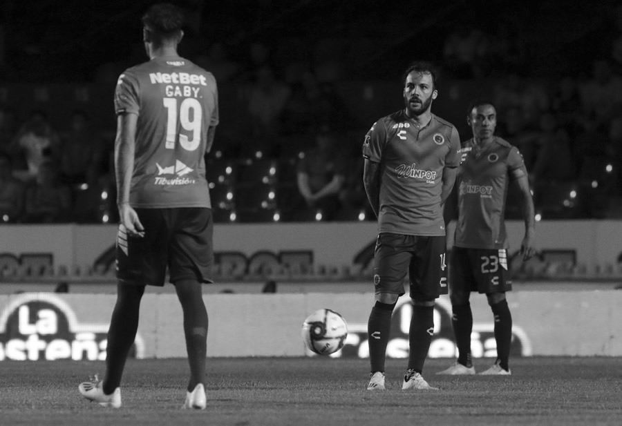 Los jugadores del Veracruz pararon el juego. (Foto: Imago 7)