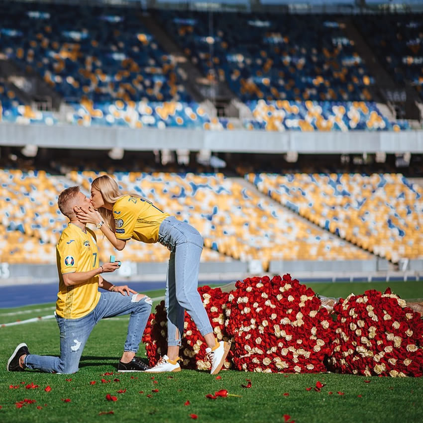 Tras clasificar a la Eurocopa con Ucrania, Oleksandr Zinchenko le pidió matrimonio a su novia Vlada Sedan. Foto: Instagram @v.lada_sedan