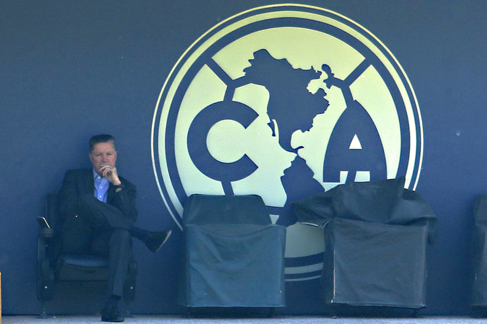 En 2016, durante los festejos del centenario de las Águilas, el hoy directivo de Chivas aseguró que el cuadro azulcrema es por mucho el mejor club del