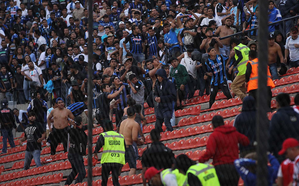 La violencia se hizo presente en el Alfonso Lastras. (Foto: Imago7)