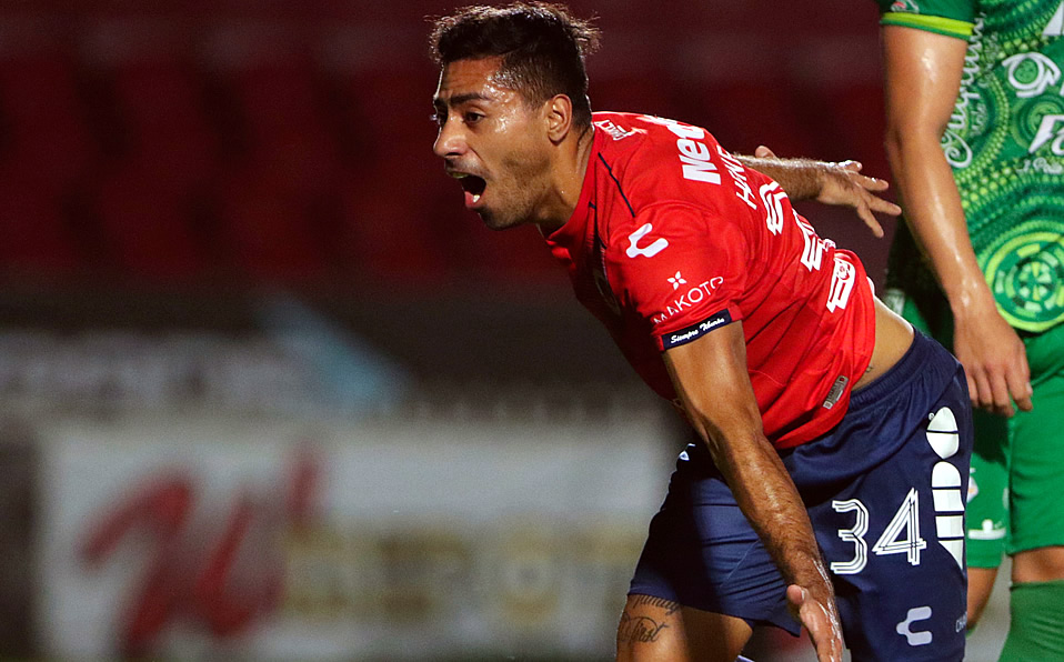 Hiniestroza celebra el gol del triunfo. (Foto: Imago7)