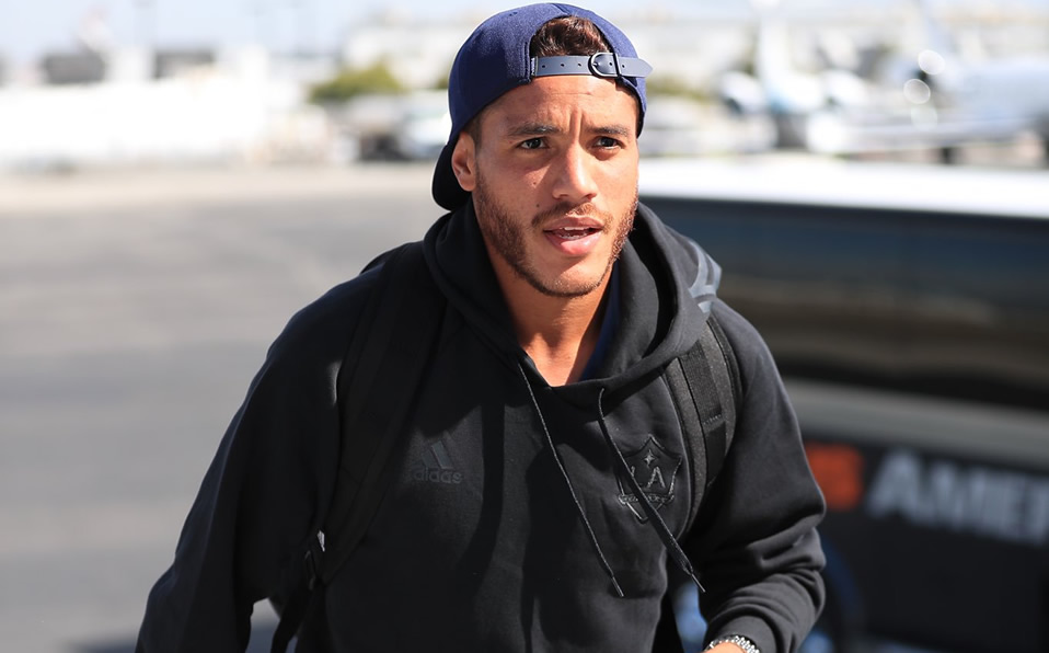 Jona se declaró listo para enfrentar a Carlos Vela. (Foto: Imago7)