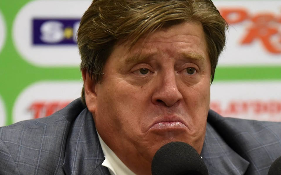 Uno de los problemas por los que América se ha visto dentro de esta crisis es debido a que el Piojo no ha logrado repetir una sola alineación. (Imago 