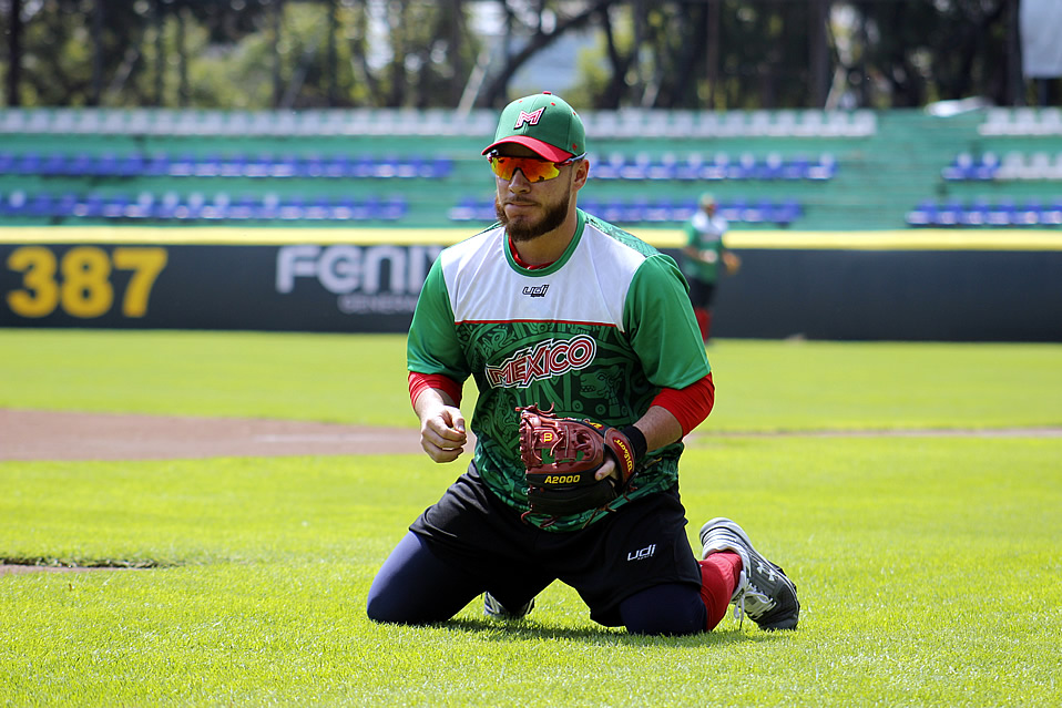 Entrena la Selección Mexicana previo a duelos vs Venezuela