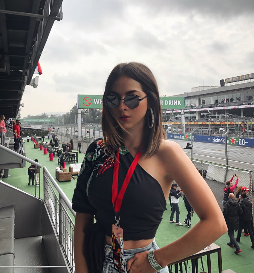 Paty Cantú embelleció las gradas del Autódromo de los Hermanos Rodríguez. Foto: @PatyCantu