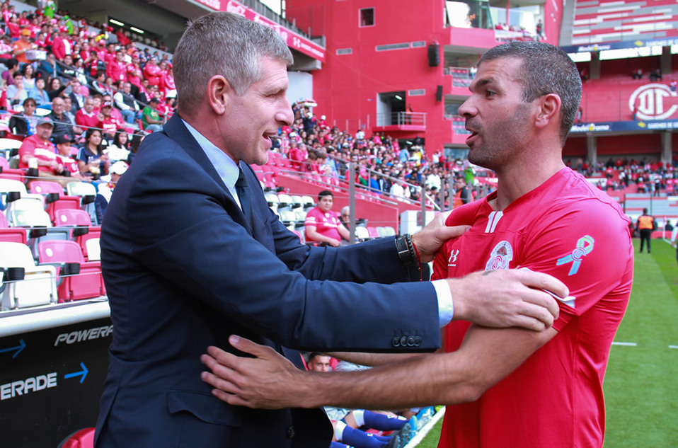 Palermo y Gigliotti se saludaron (FOTO: Imago7)