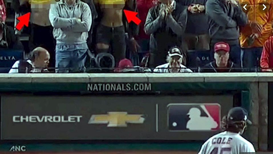MLB 'castiga' a dos modelos que mostraron sus senos