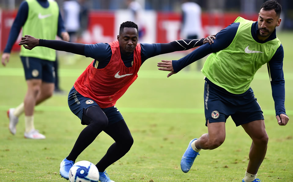 Renato Ibarra y Emanuel Aguilera son dos de los extranjeros del América. (Imago7)