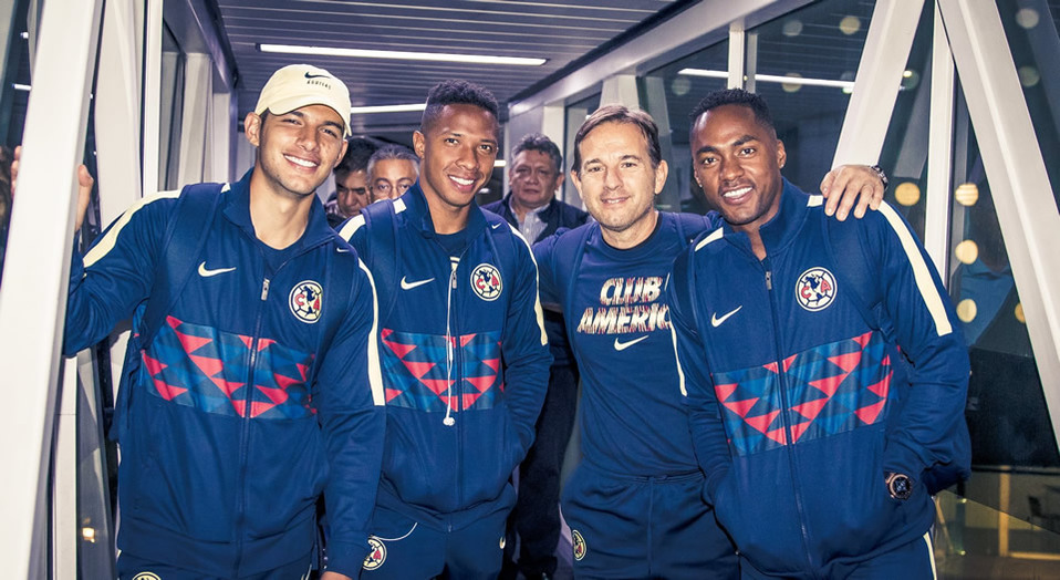 América a su salida rumbo a San Luis (FOTO: ClubAmérica)