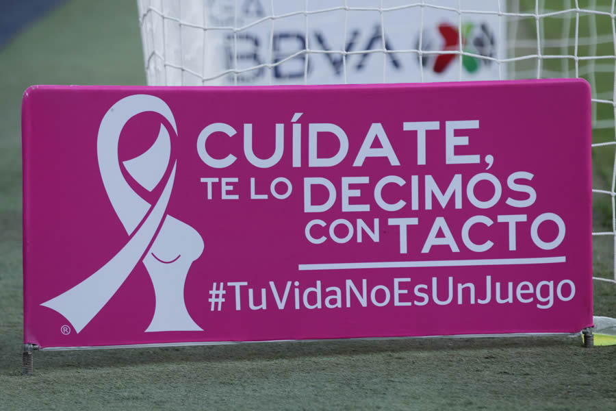 En la Jornada de media semana se poyó la lucha contra el cáncer de mama.