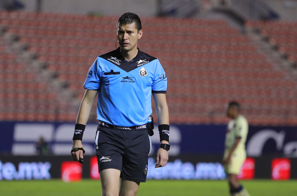 Sin el calor de la afición, así se llevó el partido. (Imago 7)