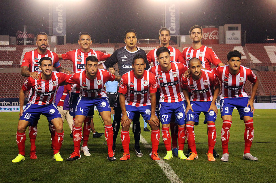 Sin el calor de la afición, así se llevó el partido. (Imago 7)