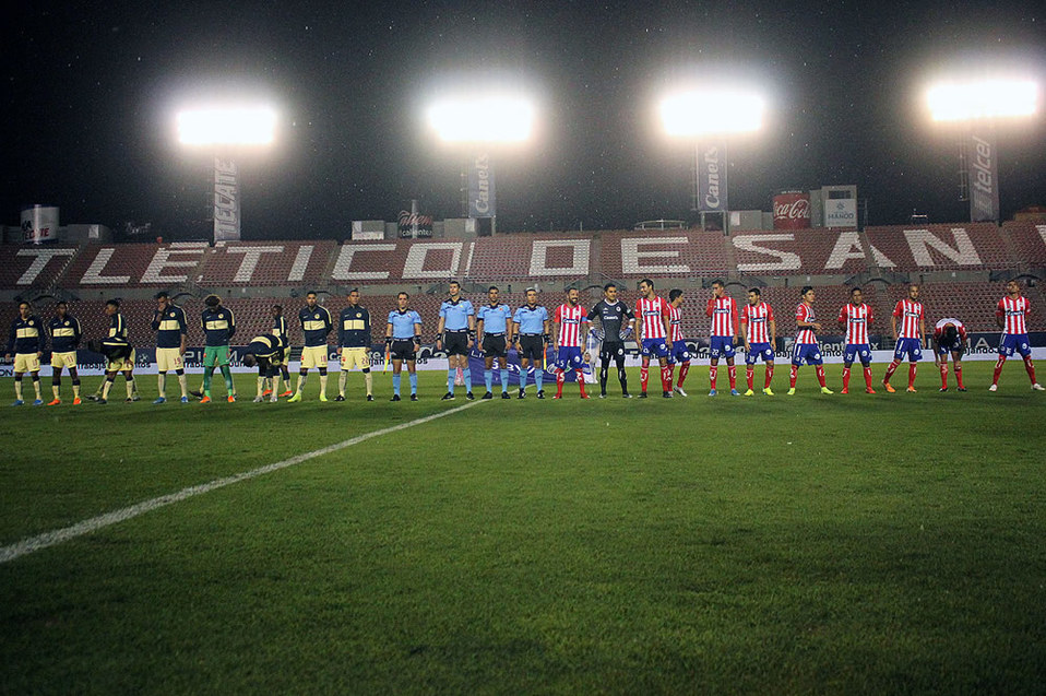 Sin el calor de la afición, así se llevó el partido. (Imago 7)