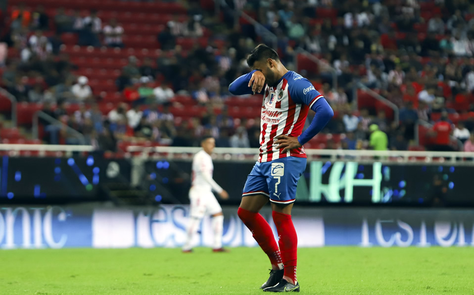 Alexis Vega se lamenta. (Foto: Imago7)
