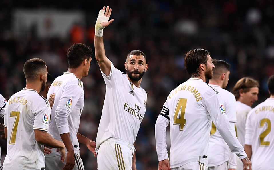 Fiesta merengue de la mano de Benzema. (AFP)