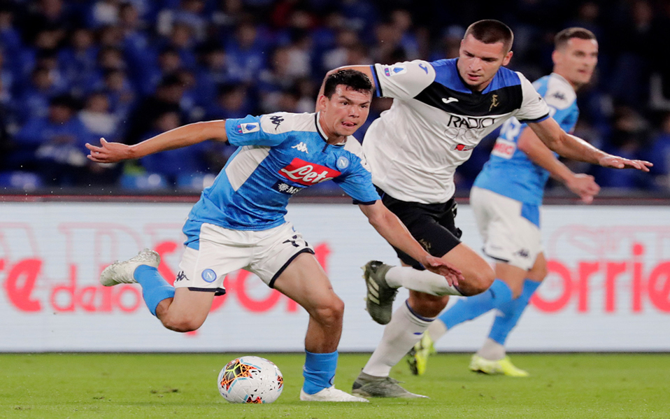 El mexicano Hirving Lozano quiere destacar en el Napoli (Reuters)