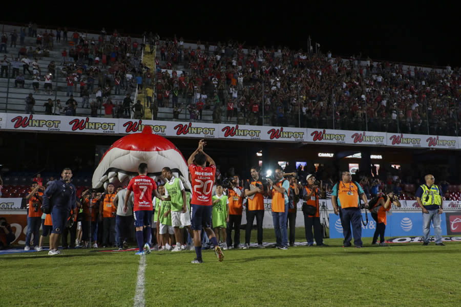 Veracruz consiguió su primera victoria del torneo ante Puebla. (Foto: imago 7)