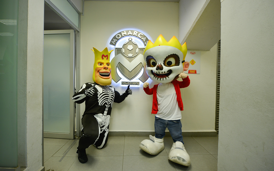 La mascota de Morelia se unió a la fiesta (IMAGO7)