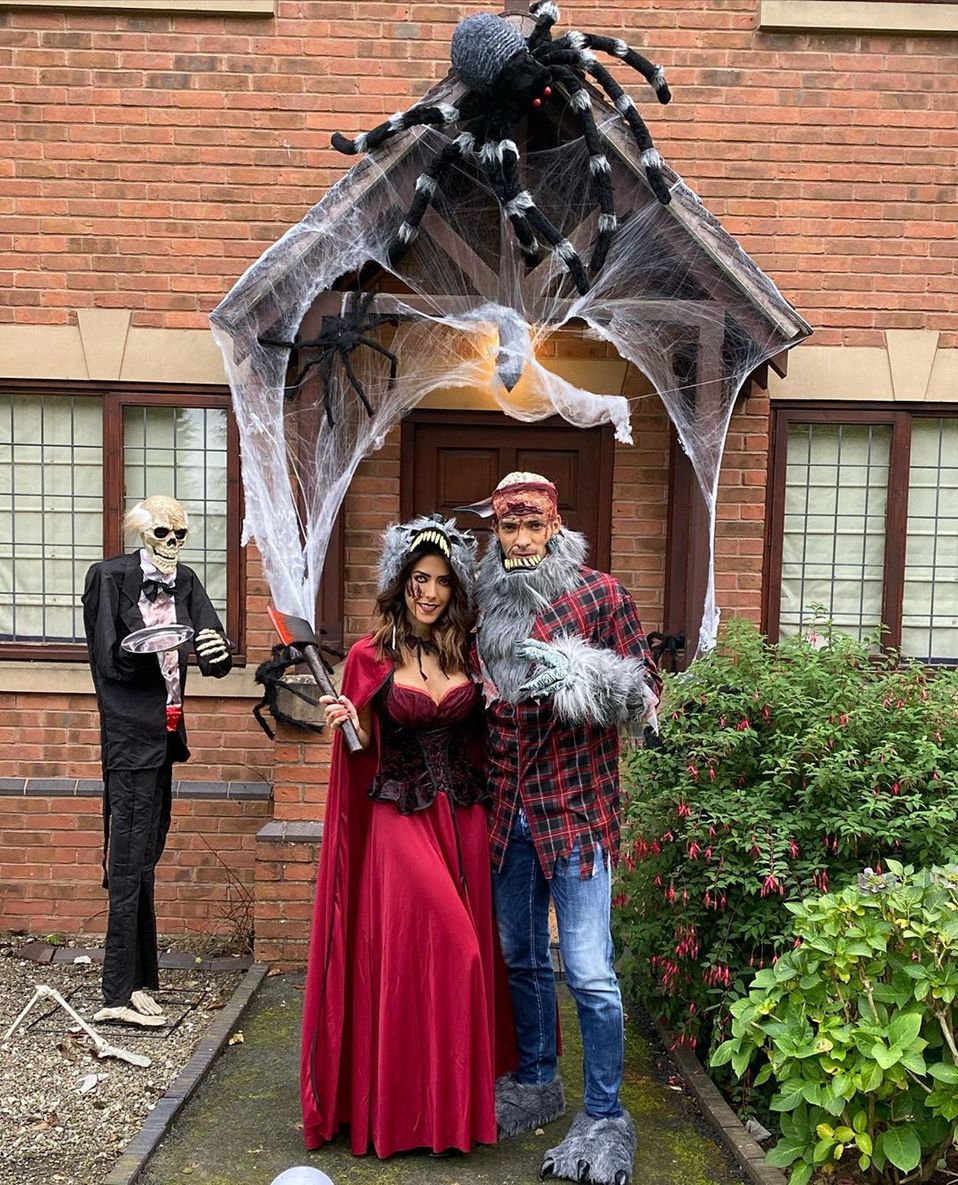 Raúl Jiménez y su novia son el lobo y caperucita. (Daniela Basso)