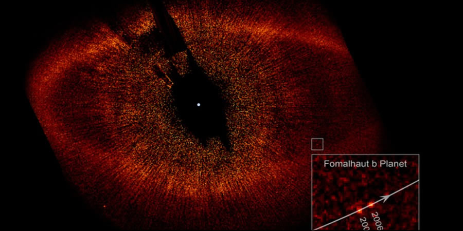 El mal de ojo. Es una de las primeras imágenes de luz visible de un planeta extrasolar tomada por el telescopio Hubble. FOTO: NASA