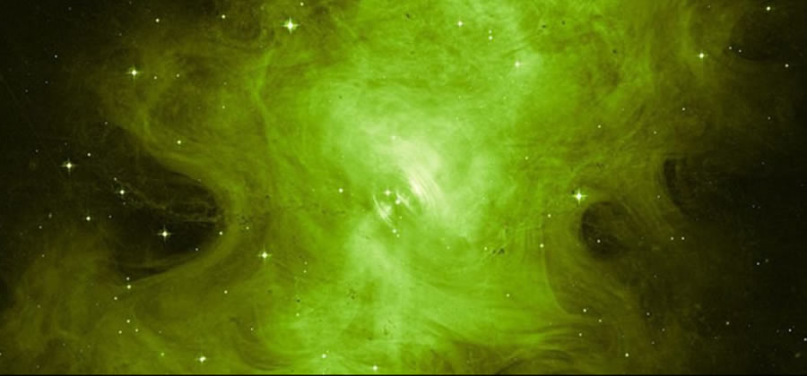 El resplandor fantasmal. Es el brillo de una estrella muerta captada por el por el telescopio Hubble. La imagen fue coloreada de verde por la NASA.
