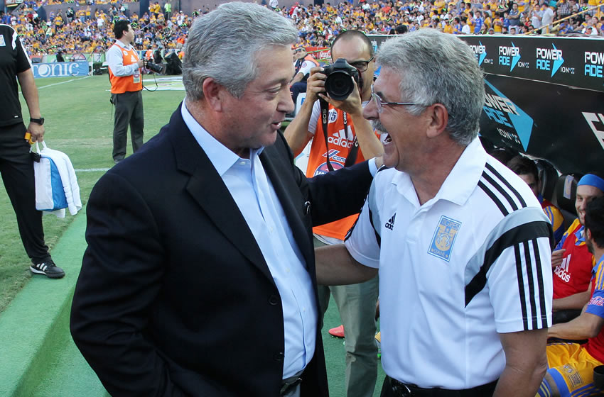 Vucetich y Tuca Ferretti, viejos conocidos y ganadores en el futbol mexicano. Foto: Imago7