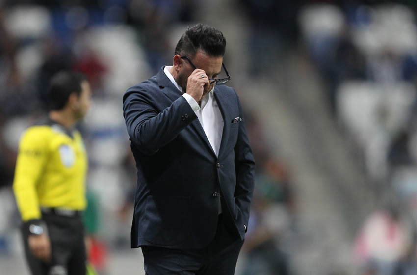 Mohamed, apenado por el paso del equipo. Foto: Imago7
