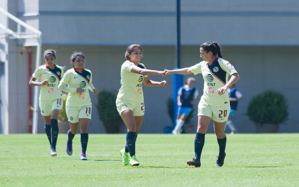 No importaba la cancha, la actitud fue la misma en cada ocasión (IMAGO7)