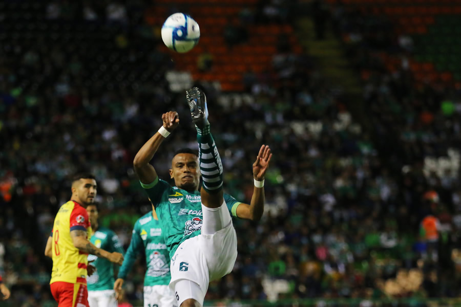 León llegó obligado a ganar para asegurar la clasificación.