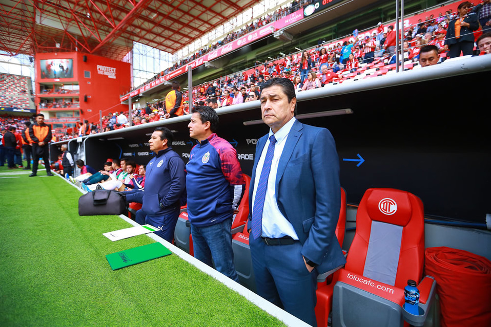 Luis Fernando Tena tiene a Chivas vivo (FOTO: Imago7)