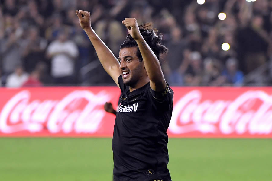 Carlos Vela fue nombrado como MVP de la MLS. (Foto: AFP)