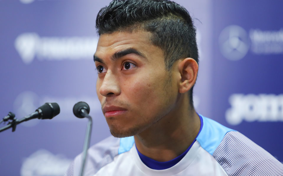 El jugador celeste durante la conferencia de prensa de este martes. (Imago 7)