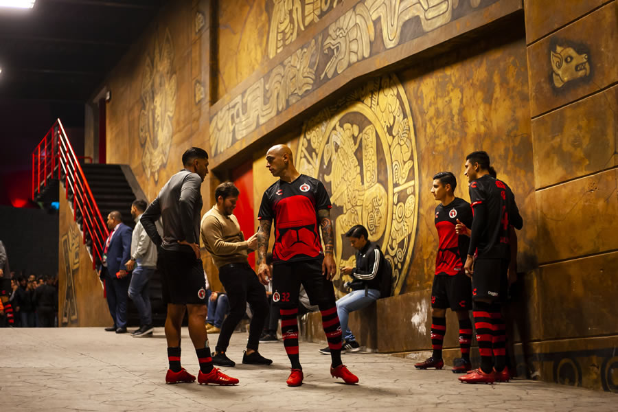 El duelo entre Xolos y Rayados estuvo aderezado por la Guerra de las Galaxias. FOTOS: Imago7 / Mexsport.