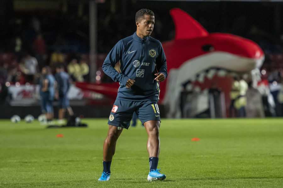 Gio dos Santos se ve todavía falto de ritmo. (Fotos: Mexsport e Imago 7)