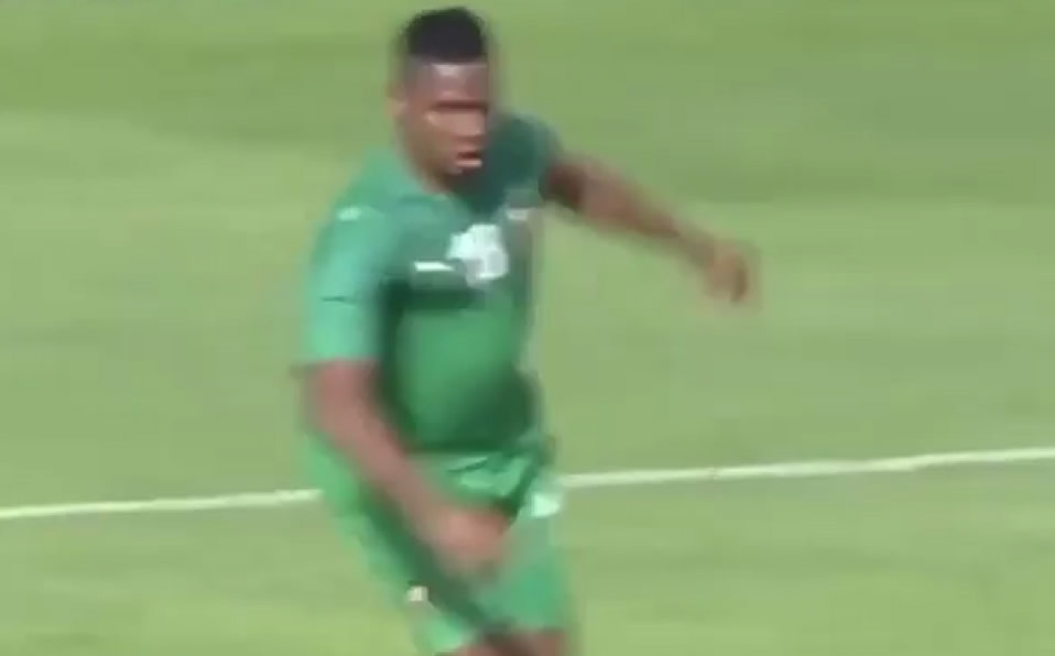 Sin kilos o con kilos de más, el africano sigue deleitando con su buen futbol. (Eto)