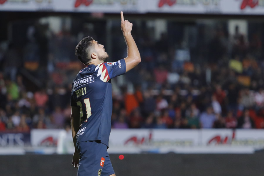 Martín fue el jugador de la noche. (Fotos: Mexsport e Imago 7)