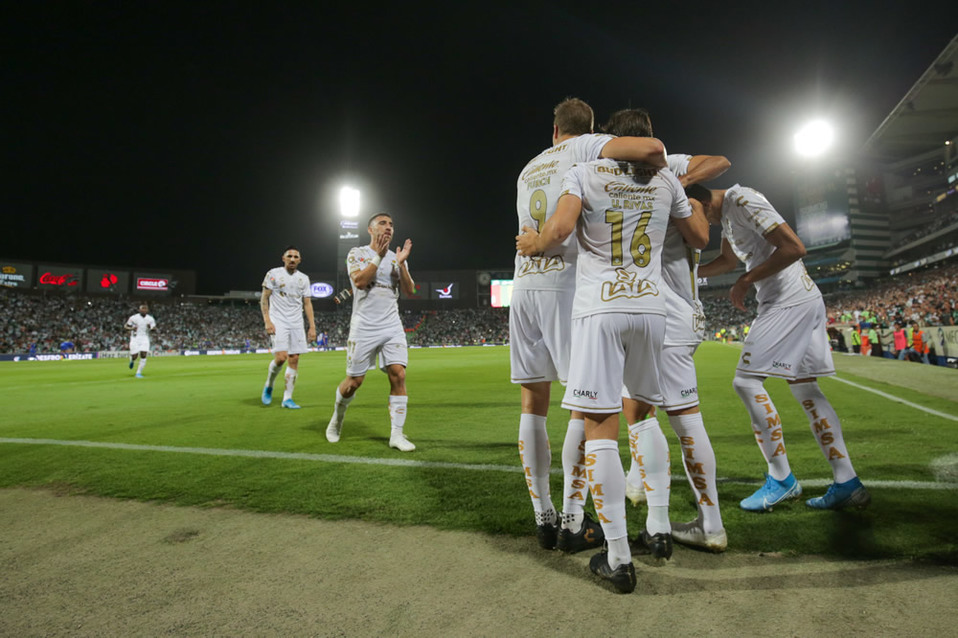Lozano un minuto después hizo el segundo (FOTO: Imago7)