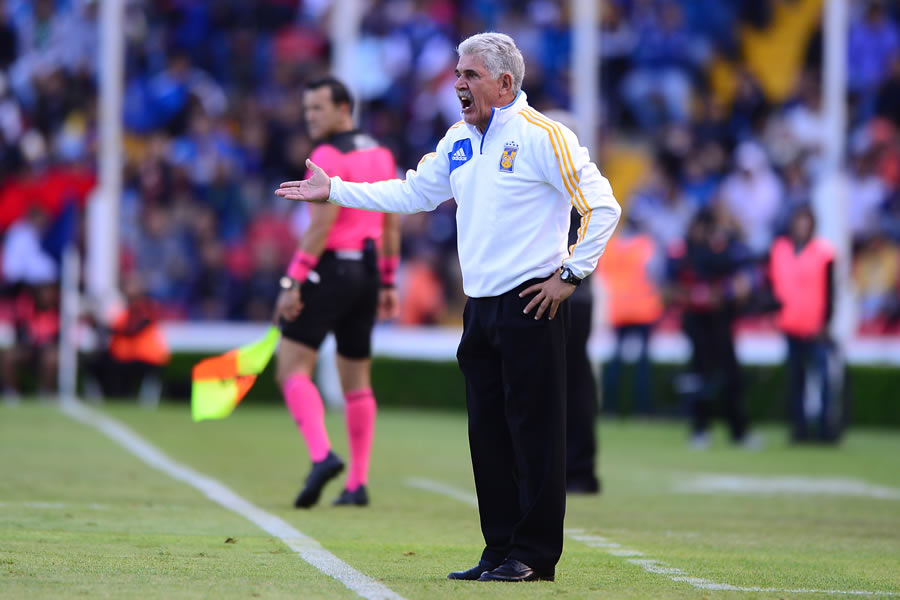 El Tuca es un estratega que no se queda callado y expresa sus inconformidades, situación que en ocasiones llega a incomodar.  FOTO: Mexsport.