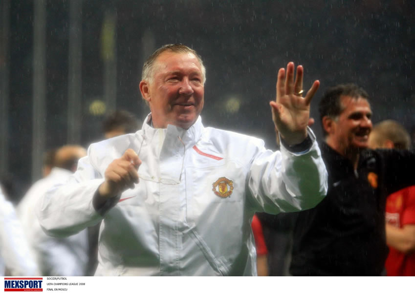 Alex Ferguson pasó a la historia del Manchester United por los títulos conseguidos, así como el sello que le dio a sus equipos. FOTO: Mexsport.