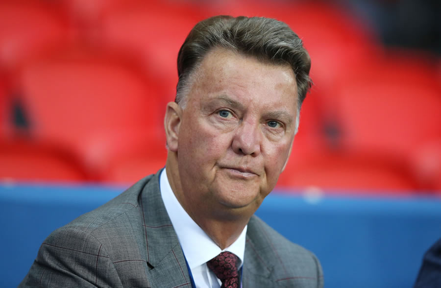 El holandés Louis van Gaal se distinguió por ser un estratega férreo en cuando imponer disciplina, hecho que lo llevó a ser exitoso. FOTO: Mexsport.
