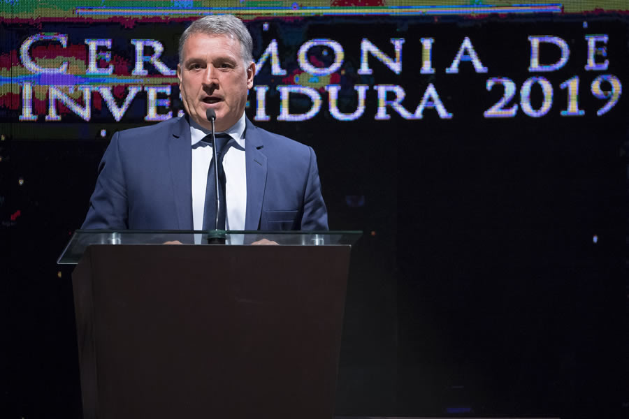 El Tata presentó a Javier Zanetti ayer en el Salón de La Fama. FOTO: Mexsport.