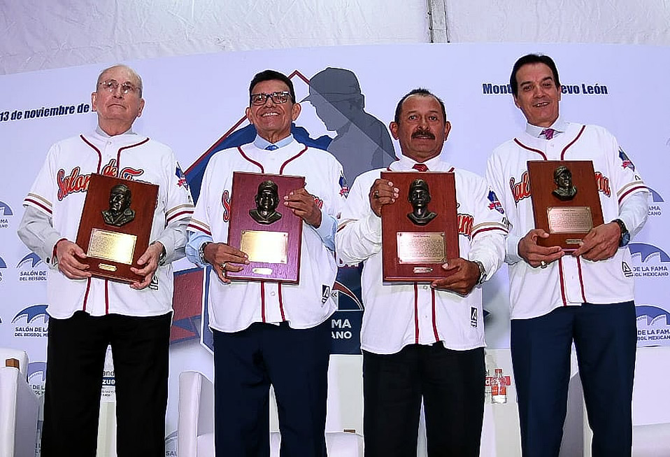 Histórica ceremonia con los cuatro nuevos inmortales