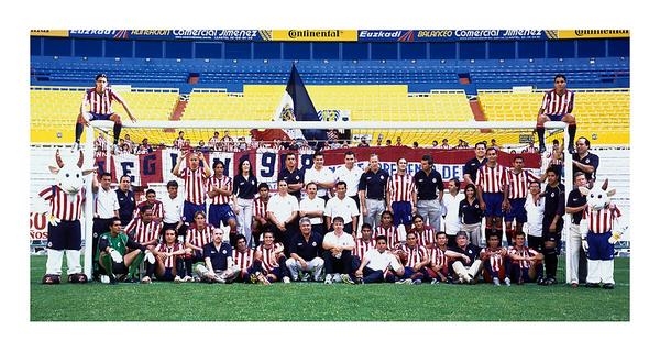 Las fotos oficiales más originales de Chivas desde que Jorge Vergara tomó el equipo en 2004. (Chivas)