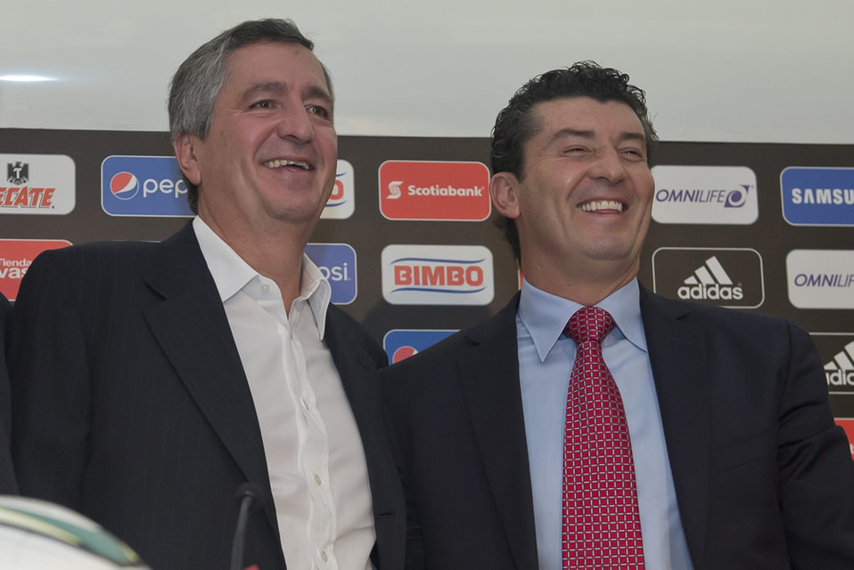 Vergara disfrutó del triunfo y el fracaso al frente del Rabaño, aquí te dejamos su mejores momentos . (Mexsport)