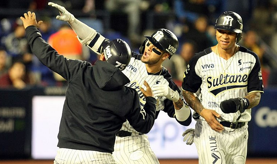 Triunfo y serie para Sultanes sobre Tomateros