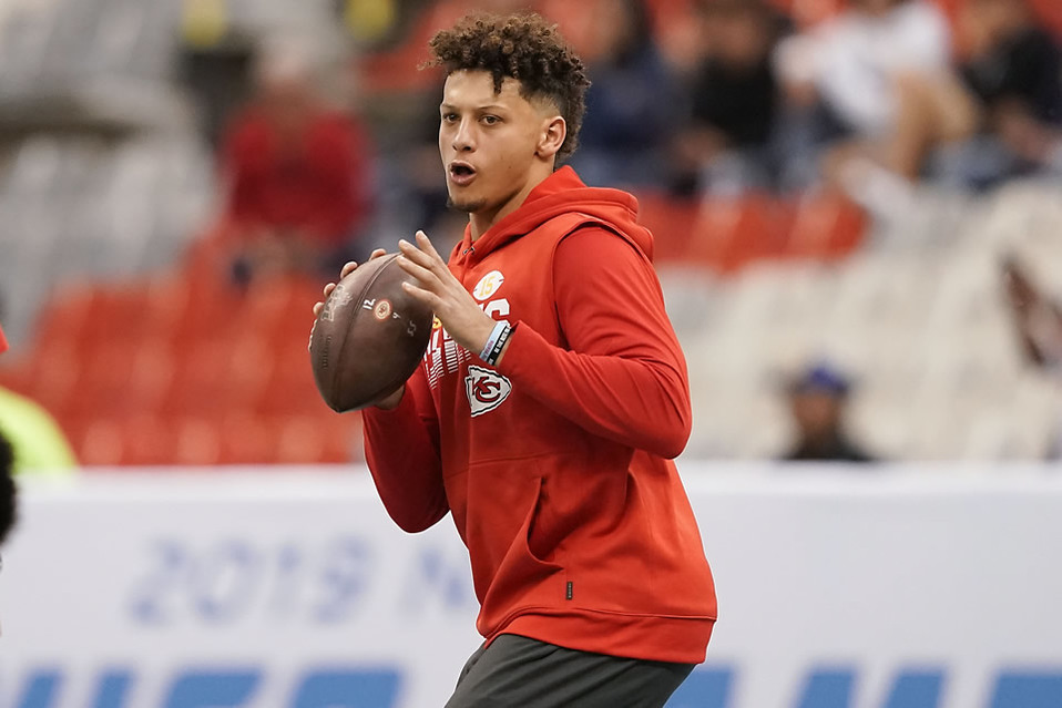 NFL: Mahomes y Rivers causan furor en el Estadio Azteca