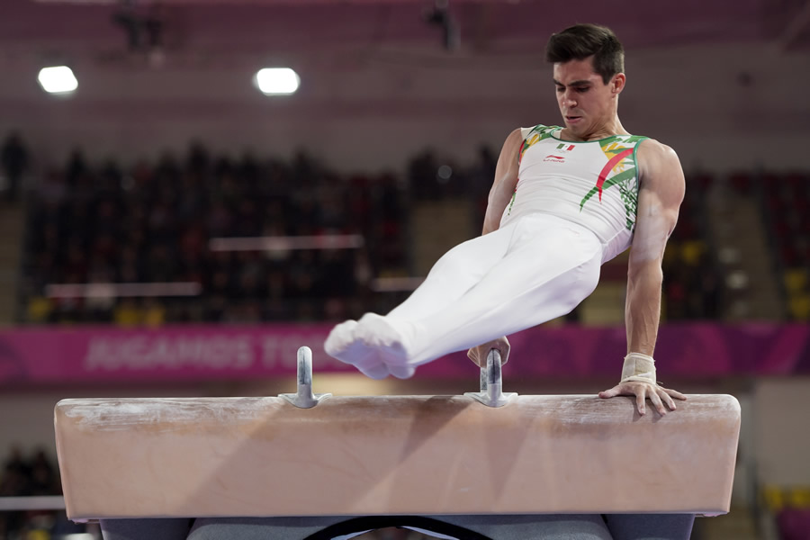 Daniel Corral: El gimnasta mexicano logró su plaza al terminar en el peldaño 12 del all around en el Campeonato Mundial de Gimnasia Stuttgart 2019. (M