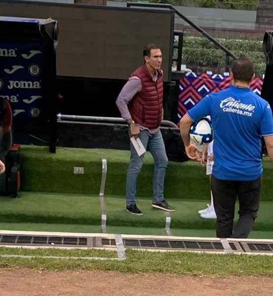 La última aventura de Paco de Anda como directivo fue con Chivas en 2018. FOTO: @BasurtoFA