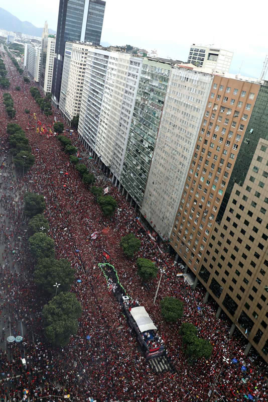 Las mejores imágenes del inolvidable festejo del Flamengo en Río de Janiero por la Libertadores.