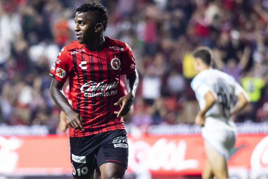 Miler Bolaños 9 (Xolos)